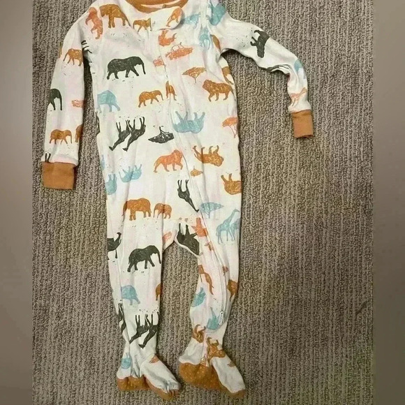 12 MONTH CARTER/CLOUD ISLAND ONESIE TODDLER INFANT BUNDLE - Picture 4 of 8